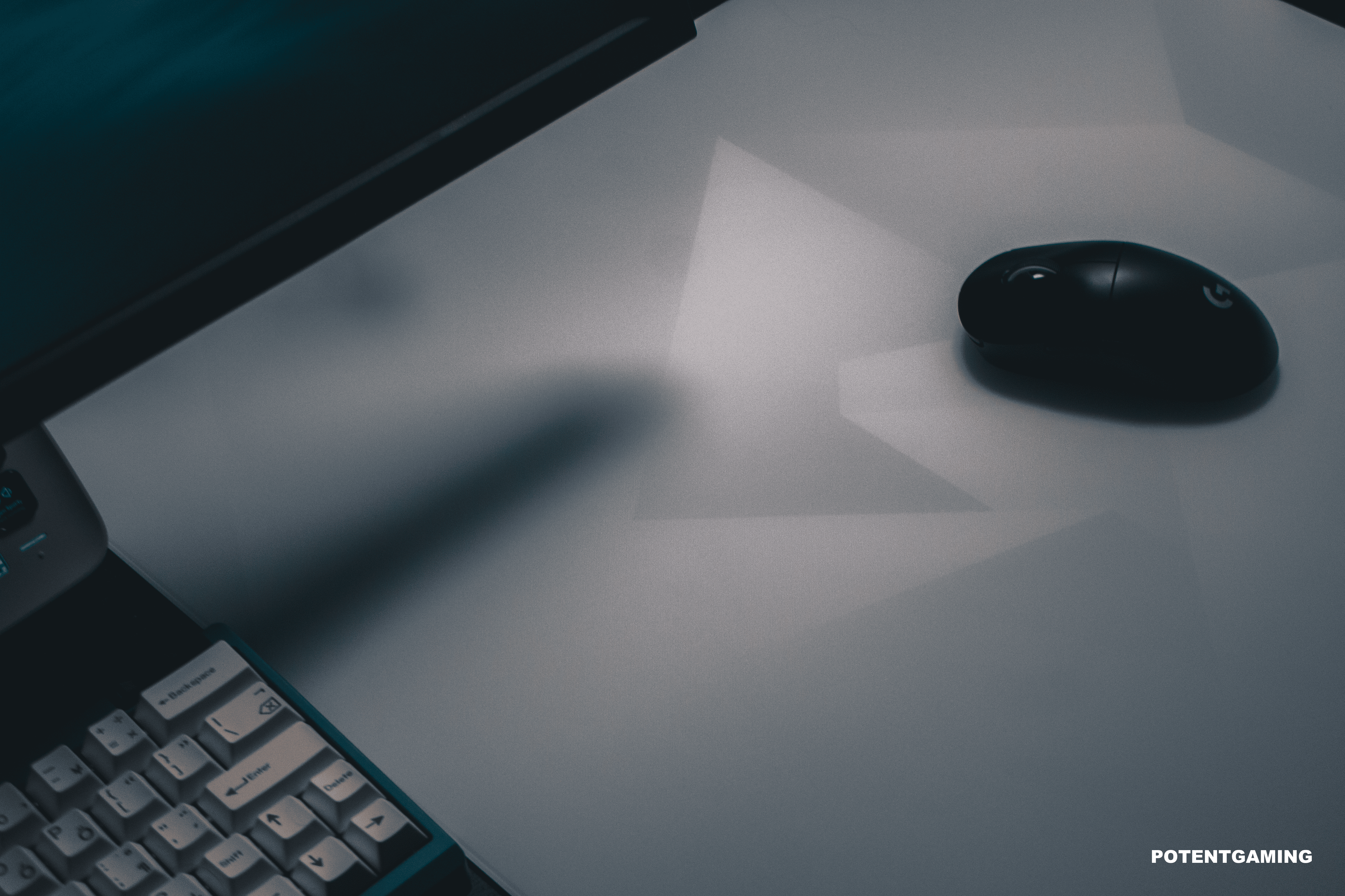 GLSSWRKS Polarity - The Approachable Glass Pad – POTENT GAMING