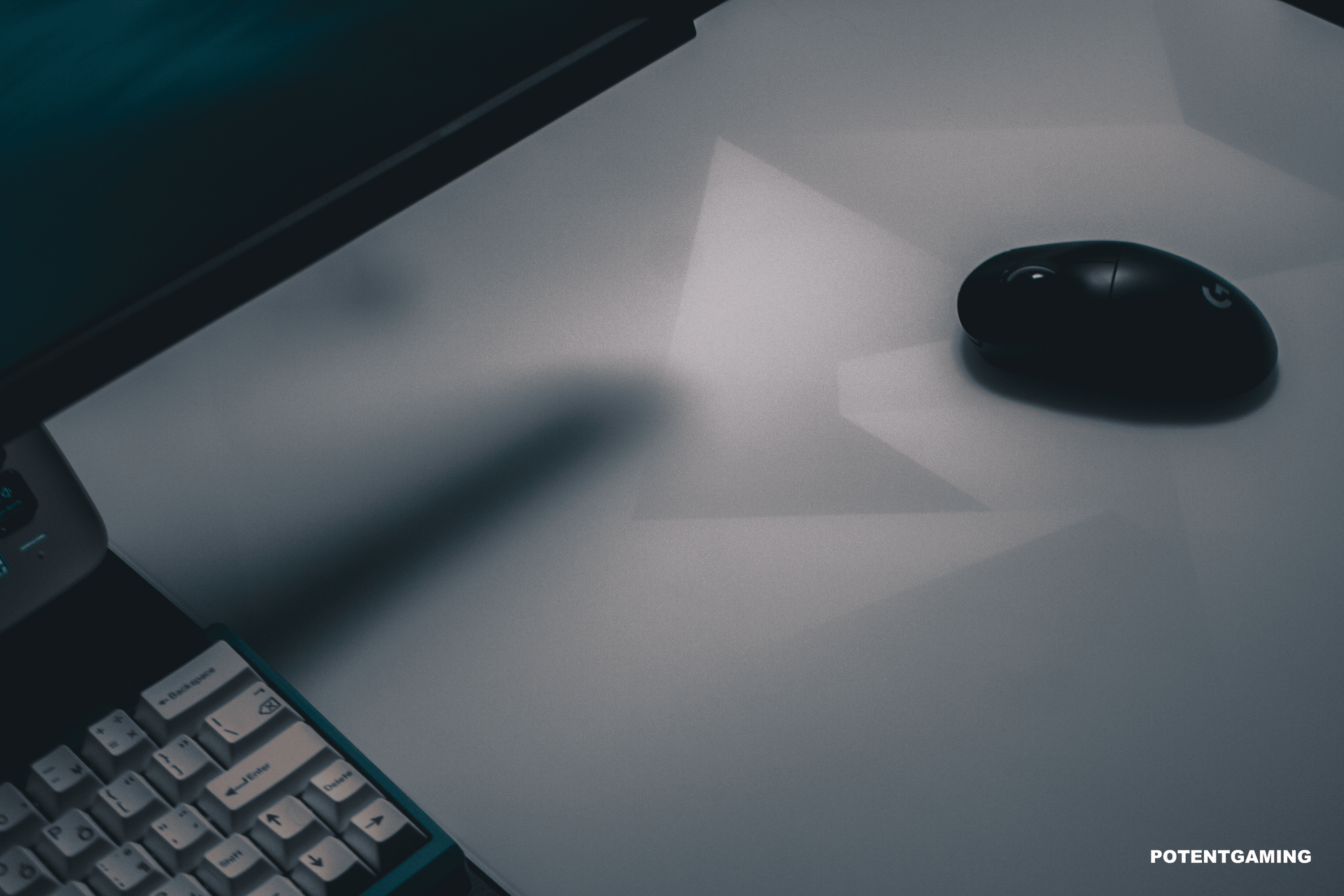 GLSSWRKS Polarity - The Approachable Glass Pad – POTENT GAMING